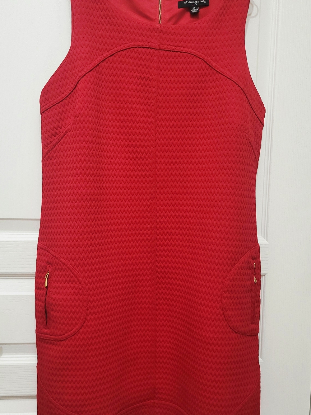 Sharagano Red Textured Sleeveless Dress